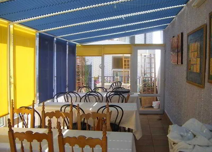 Alda Cardena Hotel Burgo