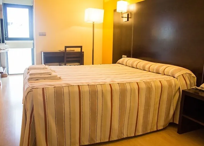 Alda Cardena Hotel Burgo